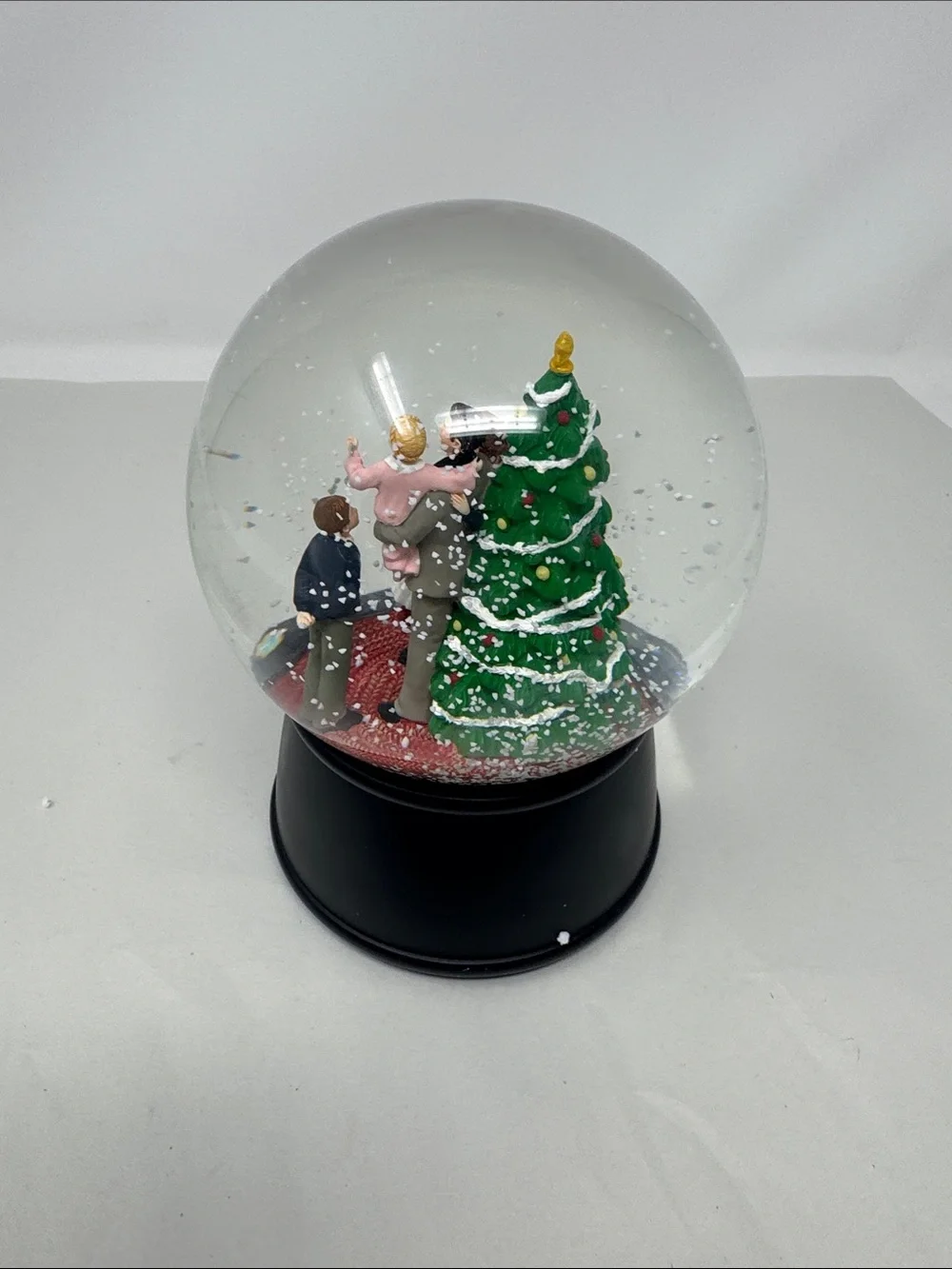 IT'S A WONDERFUL LIFE SNOWGLOBE PLAYS AULD LANG SYNE GEORGE MARY ZUZU BAILEY